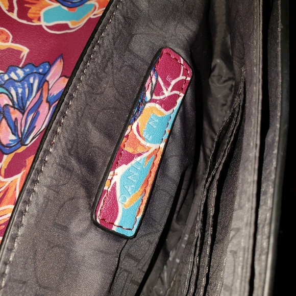 NWOT Danielle Nicole Floral Crossbody - Picture 4 of 5